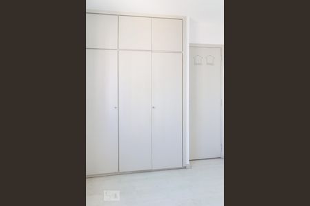 Apartamento à venda com 68m², 2 quartos e 1 vagaQuarto 2