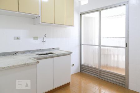 Apartamento à venda com 68m², 2 quartos e 1 vagaCozinha