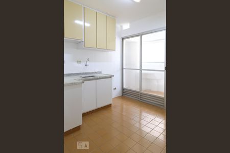 Apartamento à venda com 68m², 2 quartos e 1 vagaCozinha