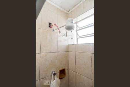 Banheiro de apartamento à venda com 1 quarto, 41m² em Centro Histórico, Porto Alegre