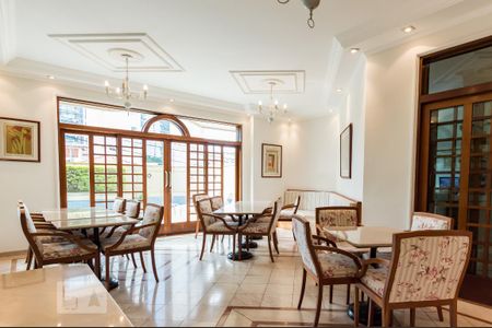 Apartamento para alugar com 70m², 1 quarto e 1 vaga Apartamento para alugar com 70m², 1 quarto e 1 vagaÁrea Comum - Salão de Festa