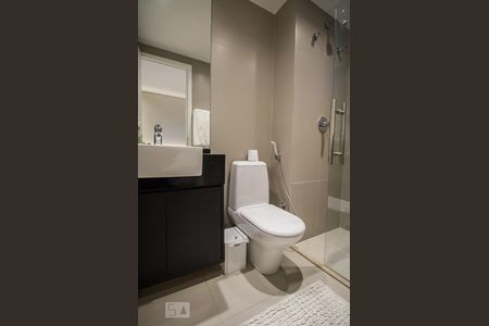 Apartamento para alugar com 118m², 2 quartos e 1 vaga Apartamento para alugar com 118m², 2 quartos e 1 vagaBanheiro suíte