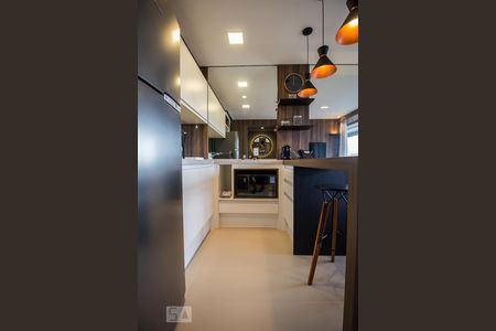 Apartamento para alugar com 118m², 2 quartos e 1 vaga Apartamento para alugar com 118m², 2 quartos e 1 vagaCozinha