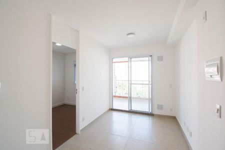Apartamento para alugar com 37m², 1 quarto e 1 vagaSala / Cozinha