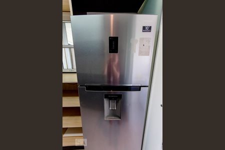 Geladeira de apartamento para alugar com 1 quarto, 60m² em Jardim Goiás, Goiânia