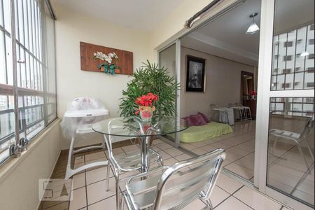 Varanda de apartamento para alugar com 3 quartos, 100m² em Setor Central, Goiânia