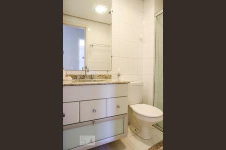 Banheiro de apartamento para alugar com 2 quartos, 53m² em Bela Vista, São Paulo