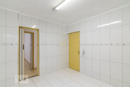 Cozinha de apartamento para alugar com 1 quarto, 58m² em Santa Terezinha, São Bernardo do Campo