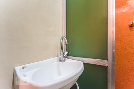 Casa para alugar com 166m², 5 quartos e 2 vagasBanheiro 2