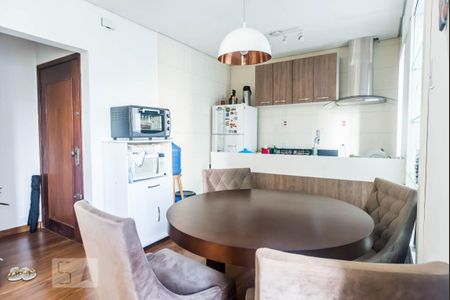 Sala de apartamento à venda com 2 quartos, 84m² em Petrópolis, Porto Alegre