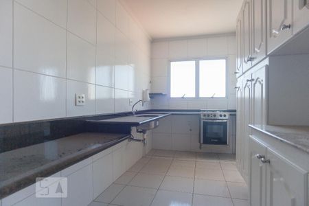Cozinha de apartamento para alugar com 2 quartos, 75m² em Bosque, Campinas
