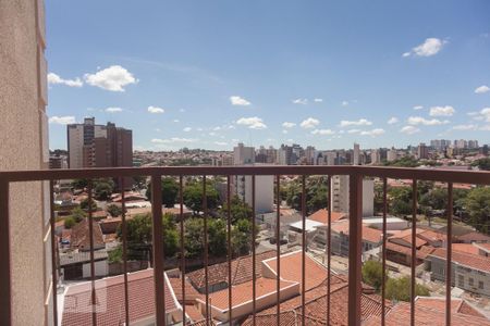 Vista da suíte de apartamento para alugar com 2 quartos, 75m² em Bosque, Campinas