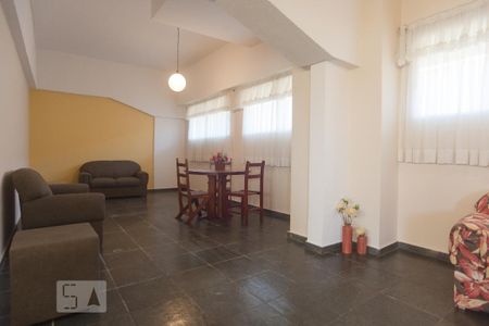 Dependências do condomínio -  salão de festas  de apartamento para alugar com 2 quartos, 75m² em Bosque, Campinas
