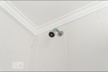 Banheiro de apartamento à venda com 2 quartos, 51m² em Vila Eldízia, Santo André