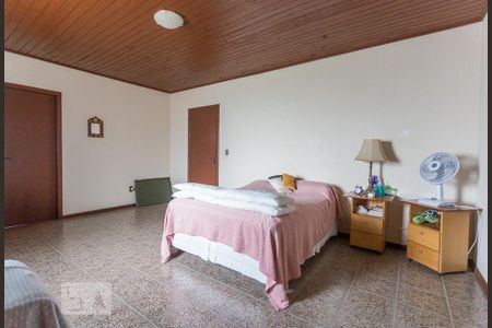 Casa para alugar com 170m², 3 quartos e 2 vagasSuíte