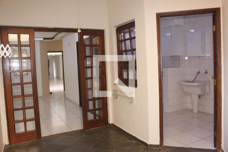 Casa à venda com 500m², 4 quartos e 2 vagasDetalhe