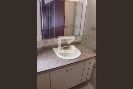 Casa à venda com 500m², 4 quartos e 2 vagasBanheiro