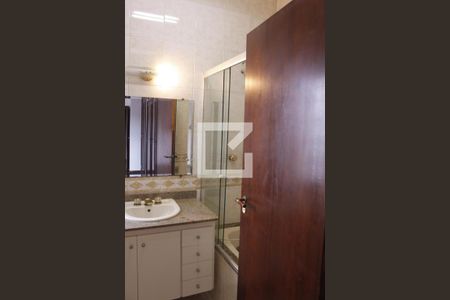 Casa à venda com 500m², 4 quartos e 2 vagasBanheiro