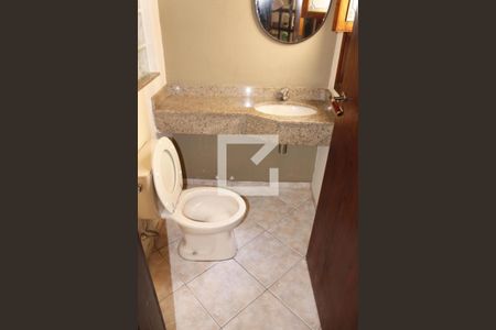 Casa à venda com 500m², 4 quartos e 2 vagasBanheiro