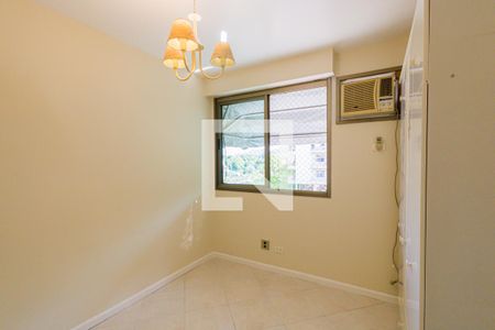 Apartamento para alugar com 120m², 3 quartos e 2 vagasQuarto 2