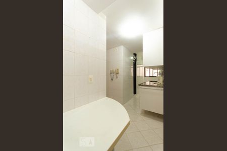 Apartamento à venda com 145m², 3 quartos e 3 vagas Apartamento à venda com 145m², 3 quartos e 3 vagasCozinha
