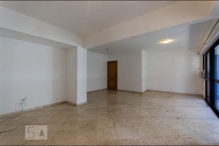 Apartamento à venda com 145m², 3 quartos e 3 vagas Apartamento à venda com 145m², 3 quartos e 3 vagasSala