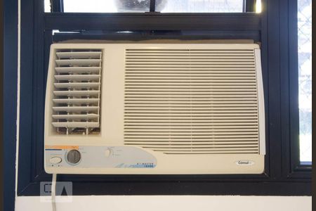 Apartamento à venda com 145m², 3 quartos e 3 vagas Apartamento à venda com 145m², 3 quartos e 3 vagasDetalhe ar condicionado na sala