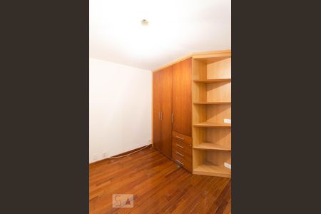 Apartamento à venda com 145m², 3 quartos e 3 vagas Apartamento à venda com 145m², 3 quartos e 3 vagasQuarto 1