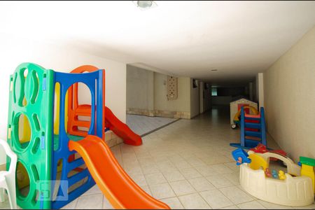 Apartamento à venda com 145m², 3 quartos e 3 vagas Apartamento à venda com 145m², 3 quartos e 3 vagasPlayground