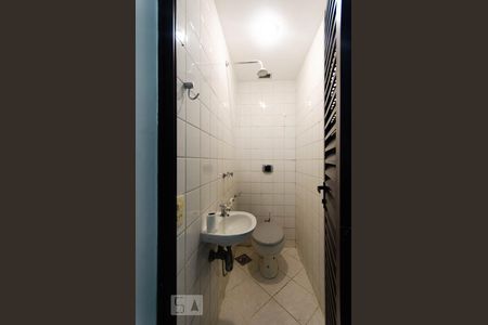 Apartamento à venda com 145m², 3 quartos e 3 vagas Apartamento à venda com 145m², 3 quartos e 3 vagasBanheiro de serviço