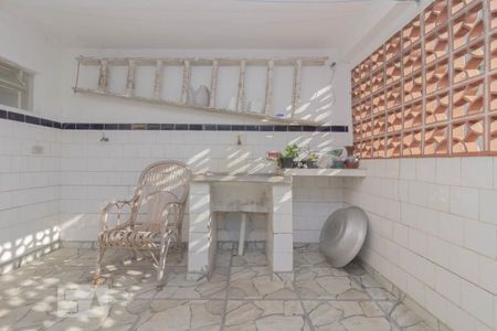 Casa à venda com 340m², 3 quartos e 2 vagasÁrea de serviço