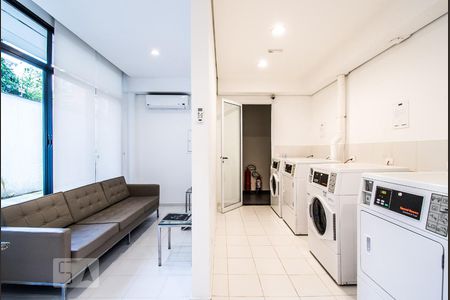 Apartamento para alugar com 34m², 1 quarto e 1 vagaÁrea Externa - Lavanderia