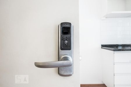 Sala - Fechadura Eletrônica de apartamento para alugar com 1 quarto, 34m² em Consolação, São Paulo