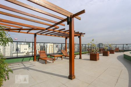 Apartamento para alugar com 34m², 1 quarto e 1 vagaÁrea Externa - Piscina