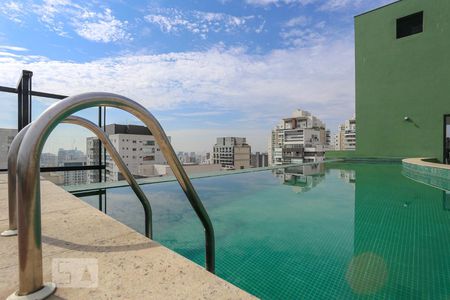 Apartamento para alugar com 34m², 1 quarto e 1 vagaÁrea Externa - Piscina