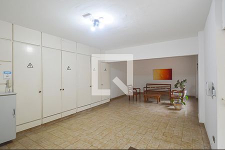 Apartamento à venda com 68m², 2 quartos e 1 vagaHall de entrada