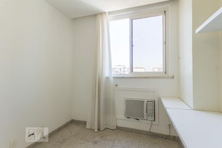 Apartamento à venda com 250m², 4 quartos e 3 vagas Apartamento à venda com 250m², 4 quartos e 3 vagasQuarto 2