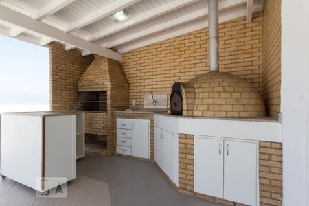 Apartamento à venda com 250m², 4 quartos e 3 vagas Apartamento à venda com 250m², 4 quartos e 3 vagasChurrasqueira