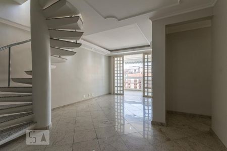 Apartamento à venda com 250m², 4 quartos e 3 vagas Apartamento à venda com 250m², 4 quartos e 3 vagasSala