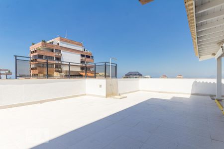 Apartamento à venda com 250m², 4 quartos e 3 vagas Apartamento à venda com 250m², 4 quartos e 3 vagasCobertura