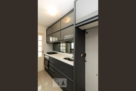 Apartamento à venda com 70m², 2 quartos e 1 vaga Apartamento à venda com 70m², 2 quartos e 1 vagaCozinha