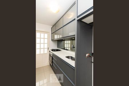 Apartamento à venda com 70m², 2 quartos e 1 vaga Apartamento à venda com 70m², 2 quartos e 1 vagaCozinha