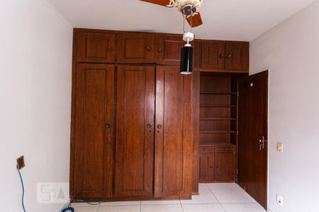 Armário do Quarto  de apartamento para alugar com 1 quarto, 60m² em Lourdes, Belo Horizonte