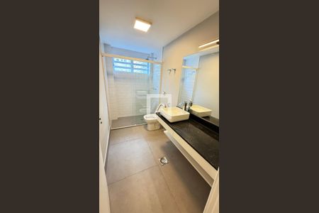 Banheiro Social de apartamento para alugar com 2 quartos, 100m² em Bela Vista, São Paulo