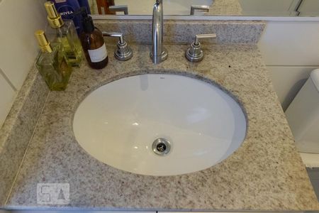 Banheiro (detalhe) de kitnet/studio para alugar com 1 quarto, 27m² em Jardim Paulista, São Paulo