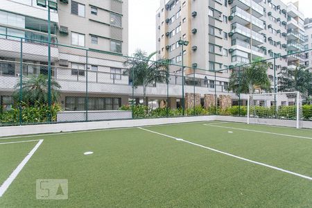 Apartamento à venda com 91m², 3 quartos e 2 vagasCampo de futebol