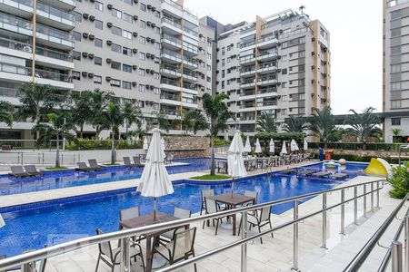 Apartamento à venda com 91m², 3 quartos e 2 vagasPiscina
