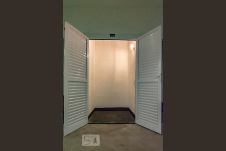 Studio à venda com 44m², 1 quarto e 1 vagaDepósito 02