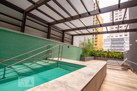 Studio à venda com 44m², 1 quarto e 1 vagaPiscina do Prédio