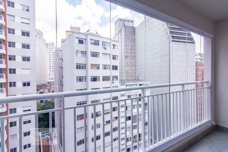 Vista da Varanda com janelas de vidro fechadas de kitnet/studio à venda com 1 quarto, 44m² em Centro, São Paulo